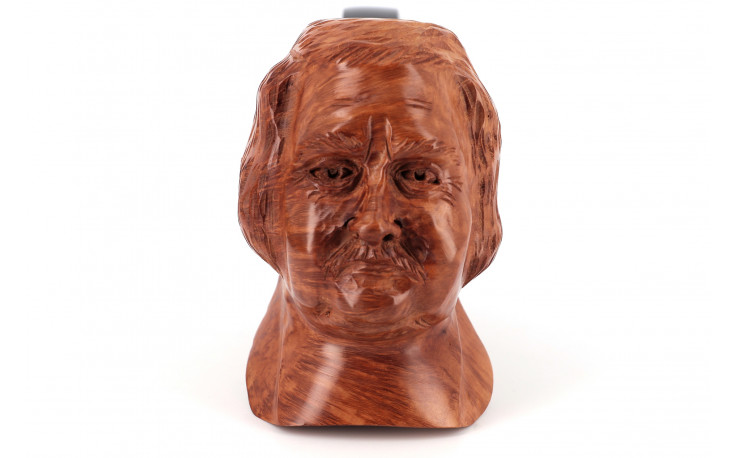 Honore de Balzac sculpted pipe