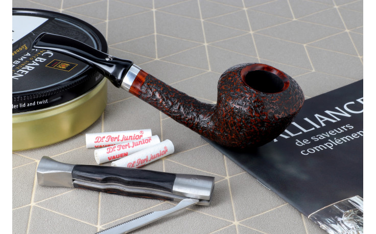 Vauen pipe of the year 2024 (rusticated)